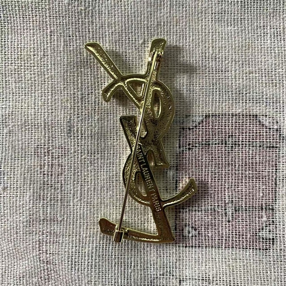 Yves Saint Laurent Gold crocodile pattern brooch - Picture 2 of 6